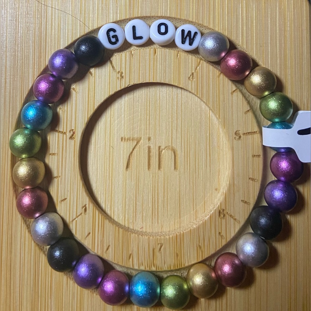 Matte Metallic Multicolor Beaded Bracelet with 'GLOW' Charm